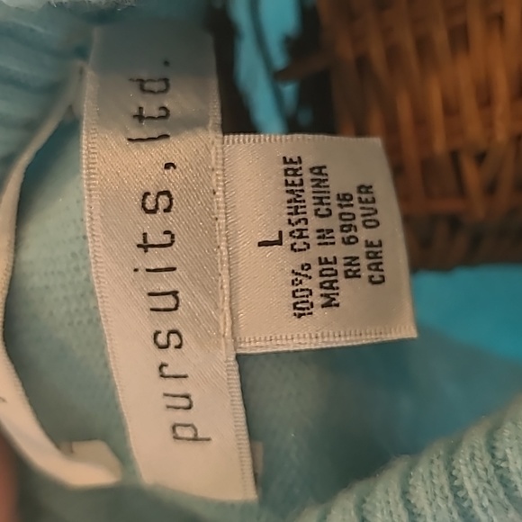 100% Cashmere Turtleneck Sweater Light Blue - Picture 5 of 7